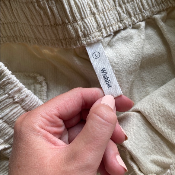 Ribbed Shorts - large - pockets! - Picture 3 of 4